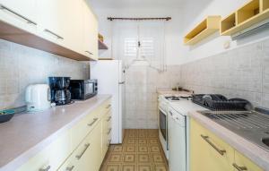 Nice Home In Zaton With Kitchen