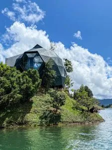 Tiny Lake House - Guatapé - La Pradera