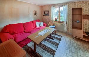 2 Bedroom Awesome Apartment In Jämjö