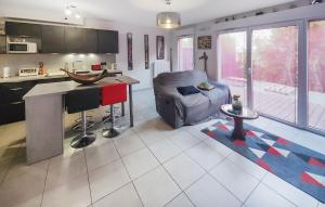 3 Bedroom Gorgeous Home In Agde