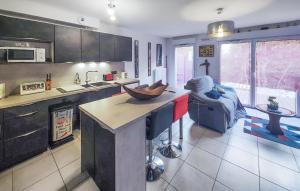 3 Bedroom Gorgeous Home In Agde