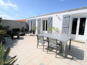 Maison soignée proche plage et centre-ville, avec jardin clôturé et wifi - FR-1-22-332