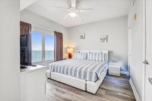 Shores of Panama 2025 - 1 Bedroom Bunks Sleeps 6, Reserved Parking, Free Fun! condo