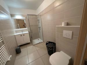 Appartements Appartement Vars, 4 pieces, 8 personnes - FR-1-773-20 : photos des chambres