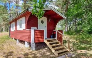 Nice Home In Jämjö With House Sea View - Ramdala