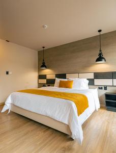 Balmoral Plaza Hotel