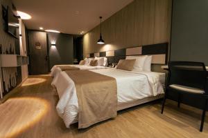 Balmoral Plaza Hotel