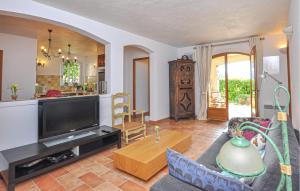 1 Bedroom Stunning Apartment In Grasse