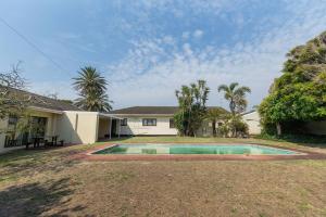 Summer living family home