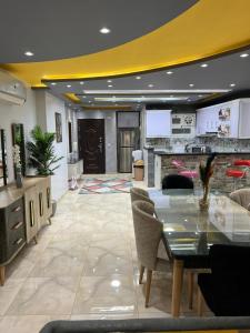 شقة مدينة نصر - Just - Break