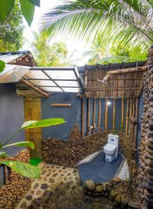 Fab - Bamboo Hut with Open Shower