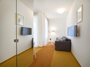 SkyLux Apartments by Irundo 