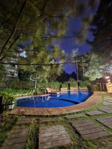 Pine Suites Tagaytay @ RoseAna Staycation