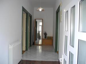 SANDRA 4 Apartment with terrace near the sea and beach