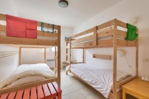 Maisons de vacances 700m plage d'Ares- Jardin et pins, maison pour 4 : photos des chambres