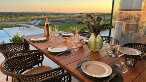 pure eidos, luxury villa 