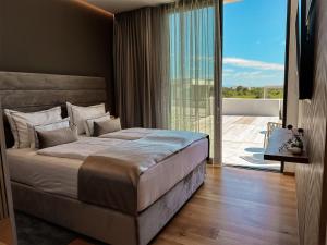 pure eidos, luxury villa 