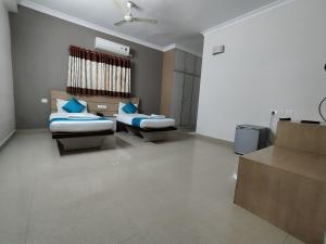 Luxor Park Service Apartment