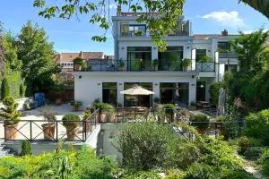 1000m2 villa with indoor pool - Kampenhout