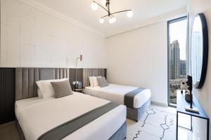 Modern 3BR + Maid connected to Dubai Mall