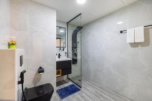 Upgraded 3BR Jacuzzi & Comfort at JBR
