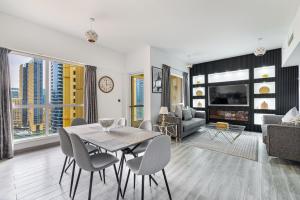 Upgraded 3BR Jacuzzi & Comfort at JBR