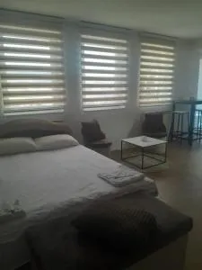 Sleep and drive No5 - free wifi - Šip