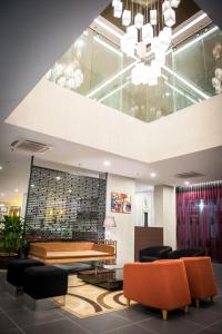 Ber-Santai @Sky Hotel Suites