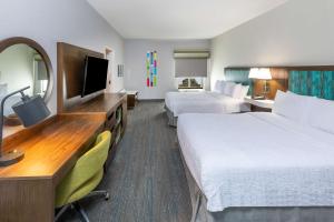 Queen Room with Two Queen Beds and Accessible Tub - Mobility Access room in Hampton Inn & Suites Tulsa-Woodland Hills