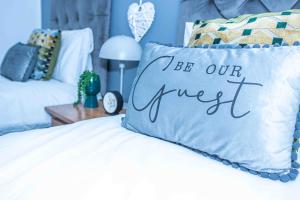 Dudley Luxurious 3 Bedrooms House-PARKING-LONG STAY-PERFECT FOR CONTRACTORS-FAMILIES & LEISURE