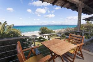 Kapa Maisonette - Beachfront, 3 min walk to Mamalouka