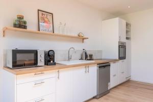 Maisons d'hotes Spacious house with 4 bedrooms & garden, near tram : photos des chambres