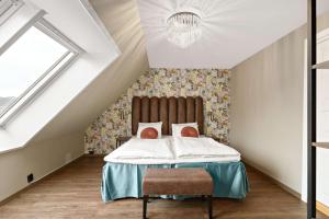 Ole Bull, Best Western Signature Collection