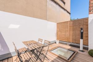 Maisons d'hotes 2 BR house w/ terrace, near train stations & metro : photos des chambres