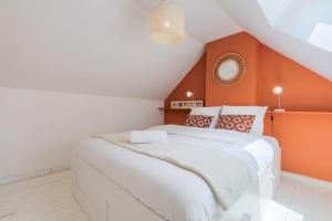 Maisons d'hotes 2 BR house w/ terrace, near train stations & metro : photos des chambres