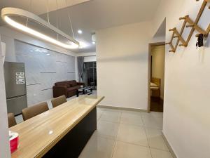 2 Bedrooms At The Sun Avenue In The Center Of District 2 With Overflow Swimming Pool