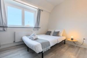Maisons d'hotes 4 bedroom & 4 bathroom house near Parc Barbieux : photos des chambres