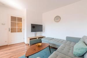 Quiet 1 bedroom apartment parking Old Lille