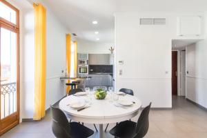 Appartements MARNE III - SPACIEUX 3-4 PIECES - Carre d'Or Menton : photos des chambres