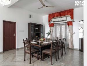 StayVista at Periyar Palace- Pet Friendly, River View Villa with Garden