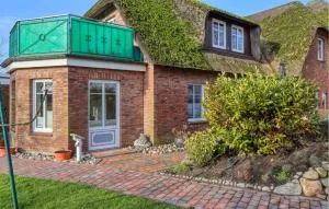 Beautiful Apartment In Neukirchen - Rudbøl