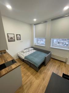 25 Airport Apartment