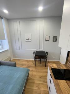 25 Airport Apartment