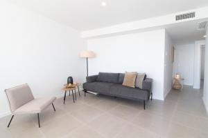 Global Properties, Moderno apartamento de dos terrazas con increibles vistas al mar