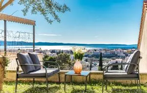 Nice Apartment In Kamen With Wifi - Šine