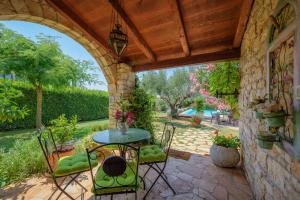 Villa Rossa with jacuzzi and pool in Porec