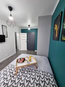 13 Kawalerka Szmaragdowa