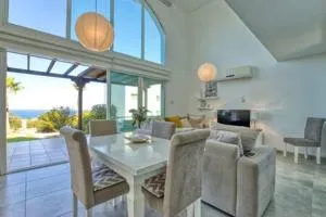 Joya Cyprus Sugarberry Garden Apartment - Ayios Amvrosios