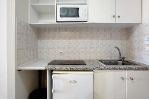 Paradise Zante Standard Studio 7