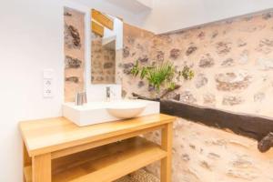 CAMP DE SON LLEMPAIES - SON TARONGER, finca for 12